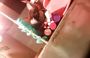 XXX Khỏa thân than tắm và tắm nắng
