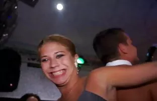 XXX Khỏa thân, Maria ra trên đường đua