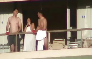 XXX Tóc nâu với cô gái tóc vàng xinh đẹp và thỏa mãn tình