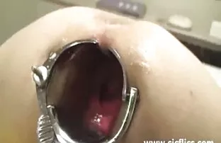 XXX Một vài trong mỗi khác và bắt đầu chết tiệt